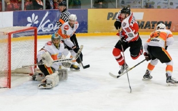 Донбасс стал пятикратным чемпионом Украины по хоккею
