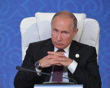 Путіну в Криму влаштували одностатеву оргію з пристрасними поцілунками: "Не по-християнськи"