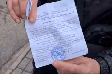 Повістка. Фото: скрін youtube