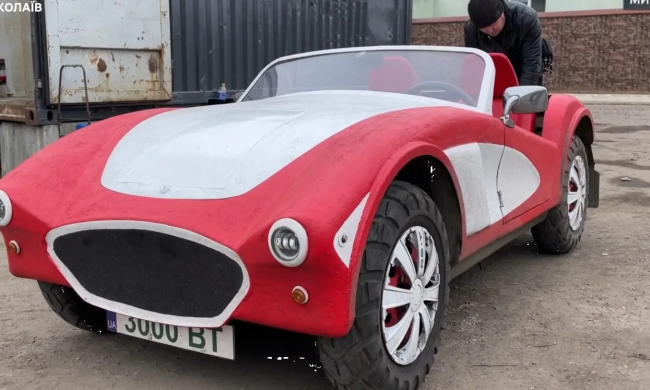 Нестандартний кабріолет, скріншот: YouTube