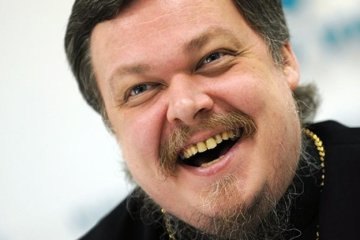 Одиозный священник Чаплин призвал "жить без клитора"