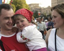 Совпадение или закономерность: украинцы стали чаще разводиться, зато дольше жить