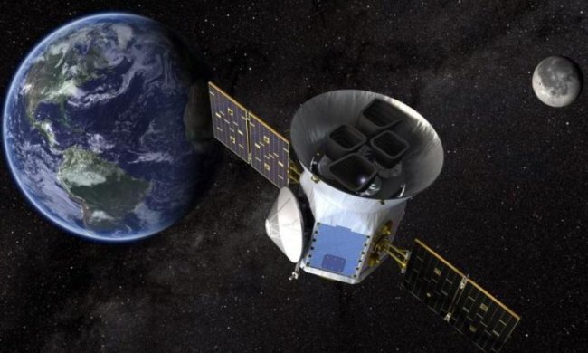 Двісті тисяч зірок: космічний телескоп TESS передав на Землю перше фото