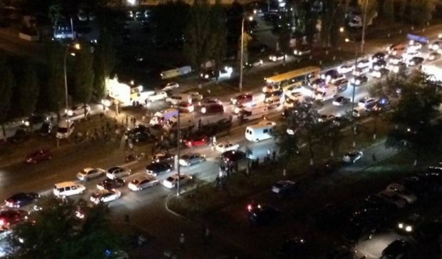 В аварии на киевской Оболони разбилось пять авто (фото)