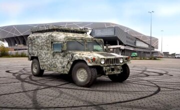 Санитарный HMMWV, фото: Iron Nuts