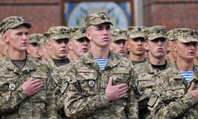 Міноборони набиратиме щомісяця 6 тисяч контрактників 