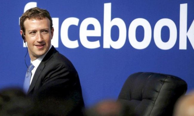 Facebook зайнялася звідництвом