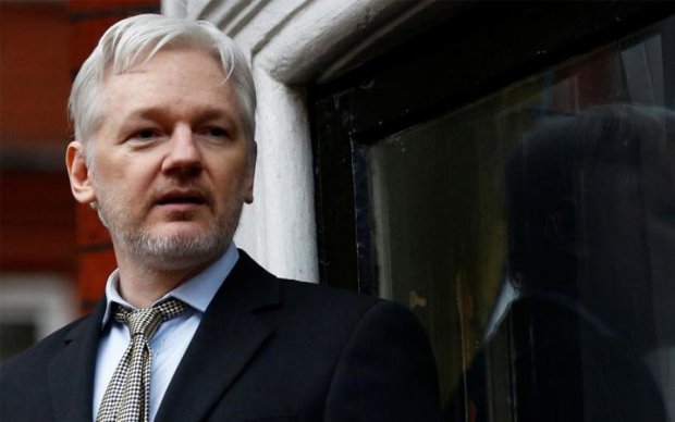 Он не выйдет: Лондон закрыл основателя WikiLeaks на шесть лет 