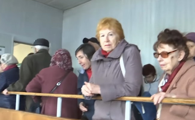 Українські пенсіонери, скріншот: YouTube