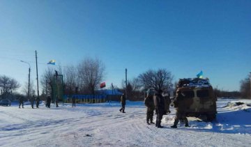 "Блокадники" взялись за автомобільне сполучення з Донбасом