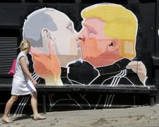 Легендарный бренд выпустил эпатажные бикини с Путиным и Трампом: фото