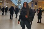 Потужна чемпіонка з бодібілдингу оголила красиві жіночі груди
