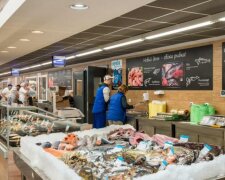 Что за существо? Жуткая находка в продуктах отбила украинке аппетит