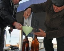 Украинский бензин разбавят спиртом