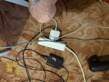 Розетка. переходник, фото: Знай.ua