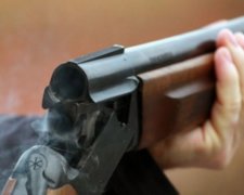 П'яний охоронець стріляв по трактористам у Хмельницькому