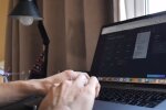 Работа на компьютере. Фото: Youtube