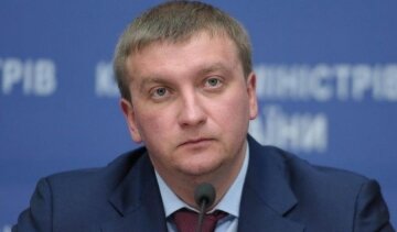 Петренко снова пообещал бизнесу сладкую жизнь