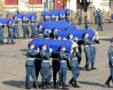 В Харькове простились с погибшими курсантами - отправились в вечный полет