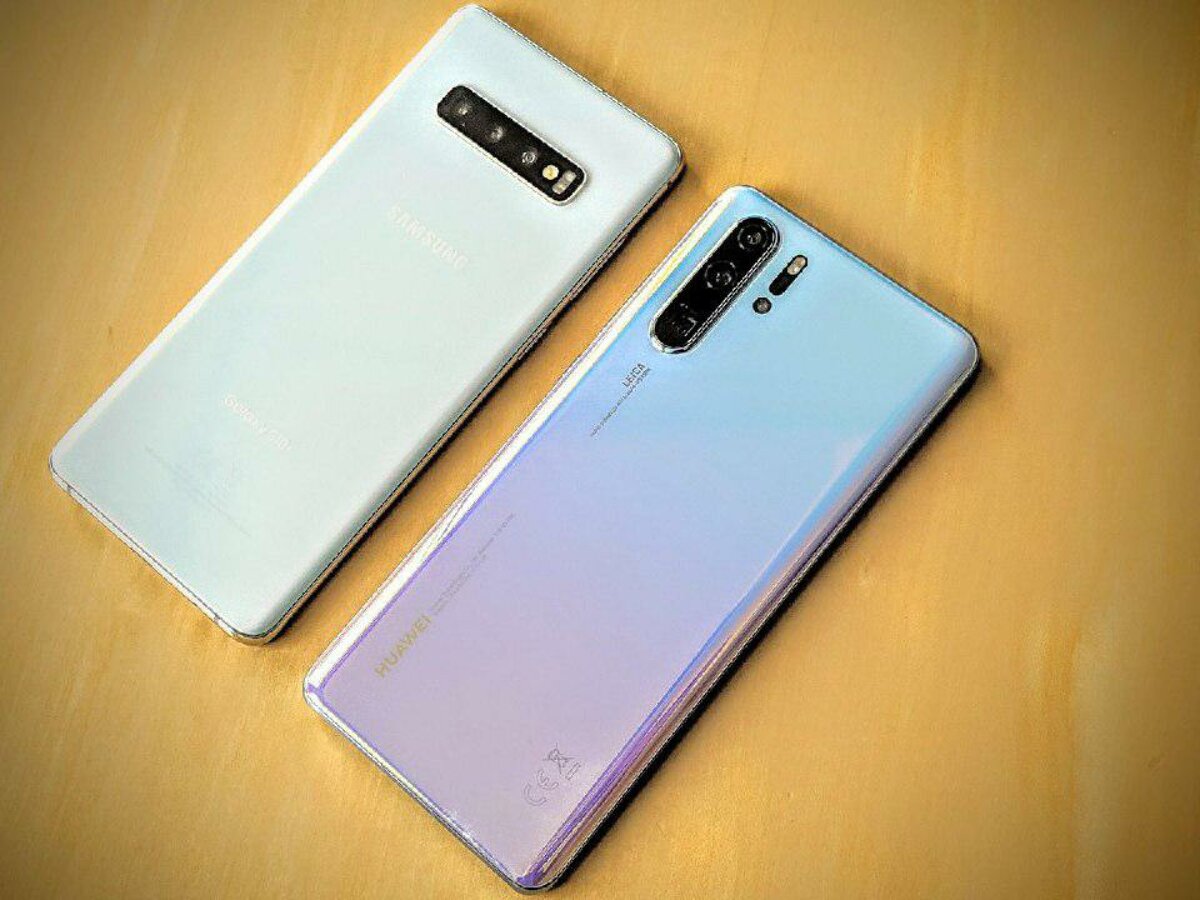 Huawei переплюнула Samsung рекламой Huawei P30 Pro размером с небоскреб -  ЗНАЙ ЮА