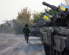 Україна завершила відведення танків