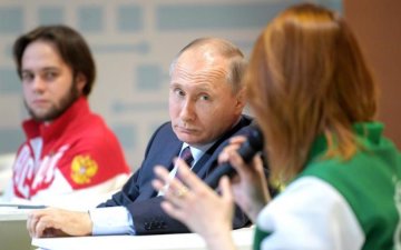 Путин создает собственный "женский Вермахт": видео