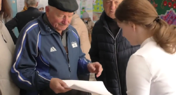 Обращение за соцвыплатами. Фото: скрин youtube