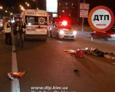 Киянин потрапив під колеса двох автомобілів (ВІДЕО 18+)