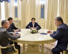 Справа честі: Порошенко провів нараду з главами силовиків