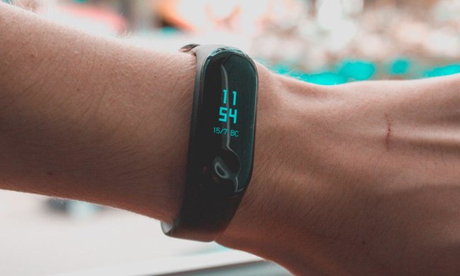 Xiaomi Mi Band 3 почали продавати за копійки