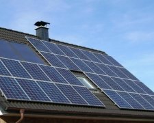 Американським біднякам безкоштовно поставлять сонячні батареї