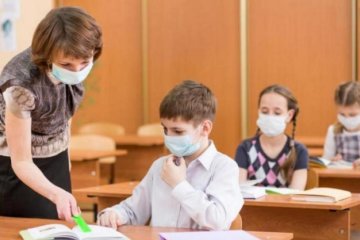 Епідемія закрила всі школи українського міста