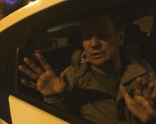 Неадекватний харків'янин роз'їжджав по місту на поліцейському авто