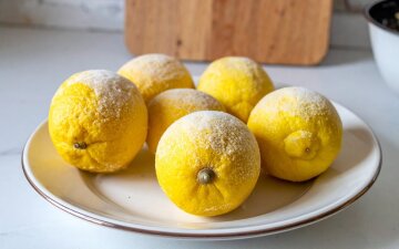 Заморожений лимон