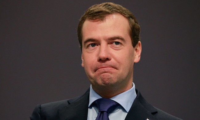 Россия поставила Украине нахальный ультиматум: заявочка Медведева заставила соцсети рыдать