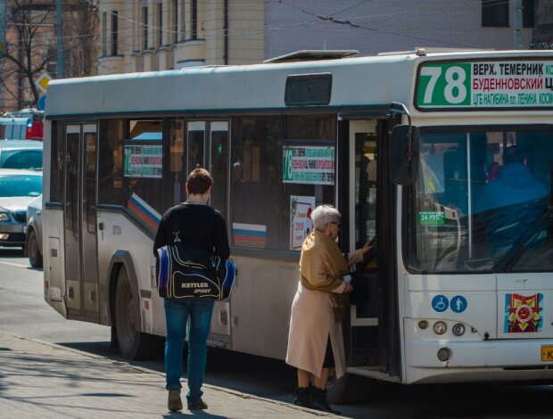 Россия автобус, Фото: 161.ru