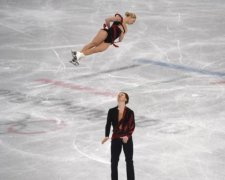 Пікантний конфуз на Олімпіаді: сукня не "втримала" груди фігуристки