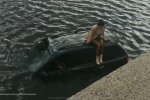 У Харкові подружка Зайцевої злетіла з моста у воду - "осідлала" плаваючу машину, благаючи про порятунок