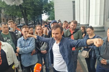Вакарчук розповів про коаліцію "Голосу" та "Слуги народу": чому партія співака не потрапила до більшості у Раді