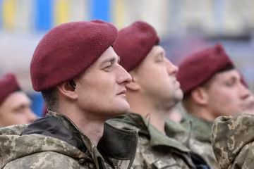 На Львівщині стартували навчання українських та американських десантників: ефектне відео