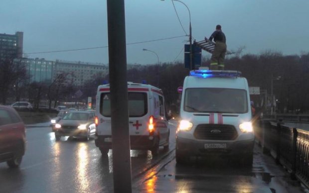Холодная смерть: в Киеве из колодца вытащили труп