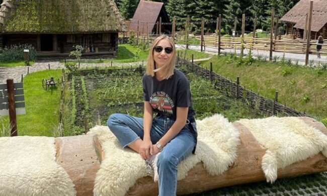 Віктор Павлік відправив молоду дружину на розкішний відпочинок: спускають мінімалки одним махом
