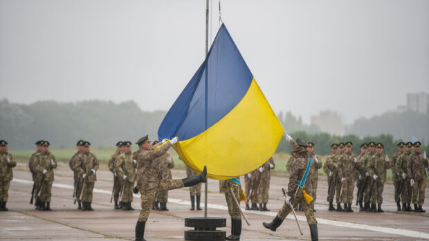 Українські герої на Донбасі записали зворушливе відео до Дня Незалежності: "До сліз..."