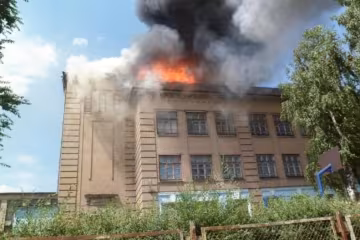 Сотні київських школярів евакуювали через пожежу