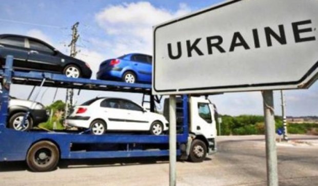 Украина отменит дополнительный импортный сбор с 1 января