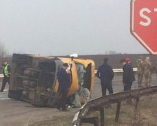 Маршрутка с пассажирами протаранила грузовик на Сумщине