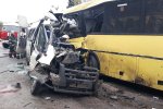 Масштабна аварія з маршрутками під Києвом ледь не позбавила життя десятки українців