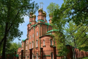 Російський храм приймає пожертвування ювеліркою