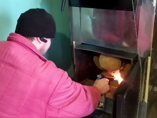 Опалення дровами. Фото: скрін youtube