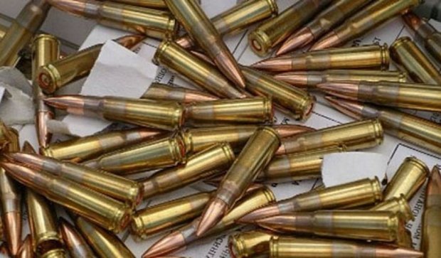 Правоохранители обнаружили в Донецкой области 17 гранат и 300 патронов (фото)